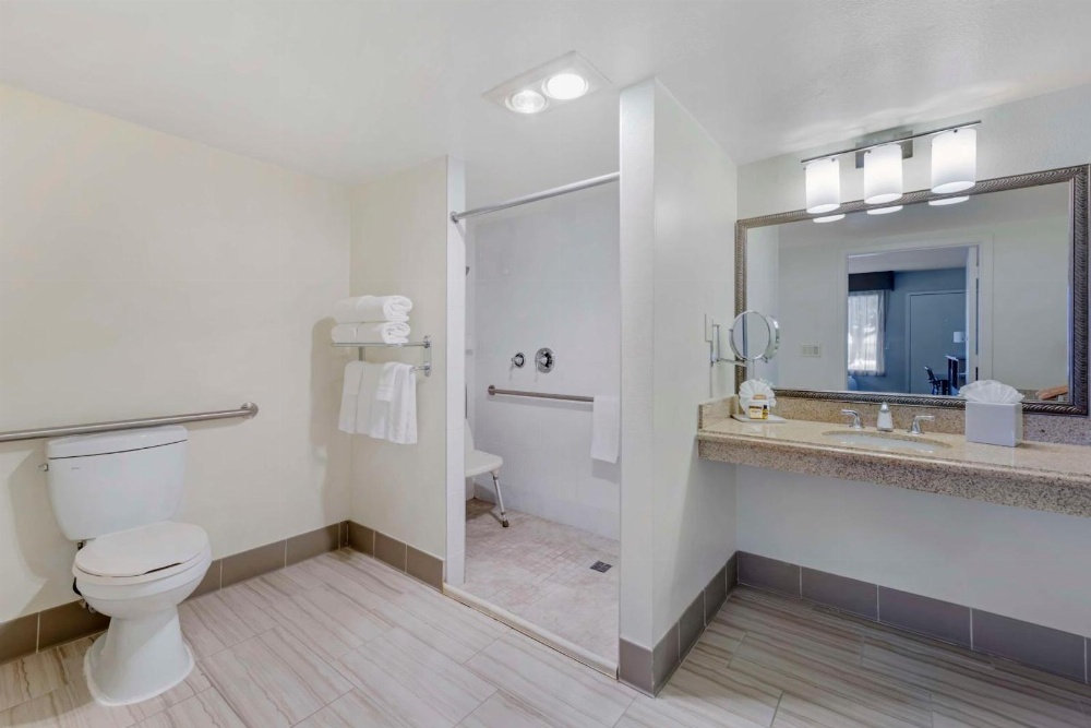 Best Western Plus Executive Inn Main image