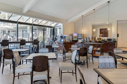 Best Western Plus Executive Inn image 25