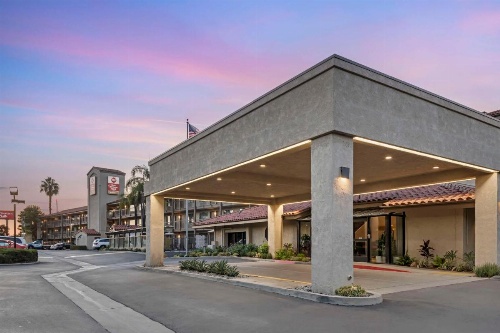 Best Western Plus Executive Inn image 34