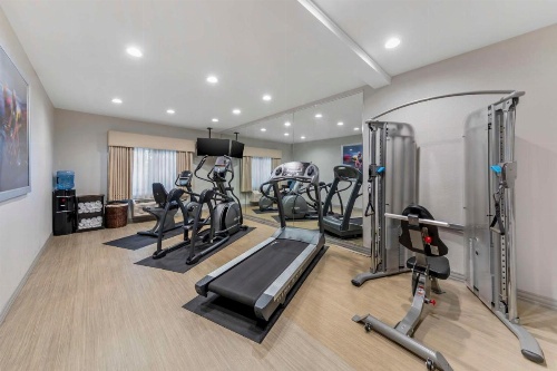 Best Western Plus Executive Inn image 39