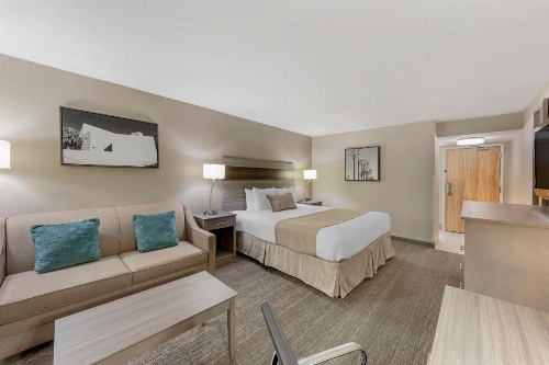 Best Western Plus Executive Inn image 42