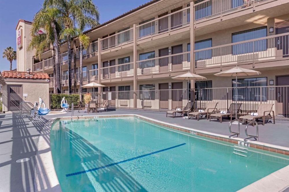 Best Western Plus Executive Inn Image 43