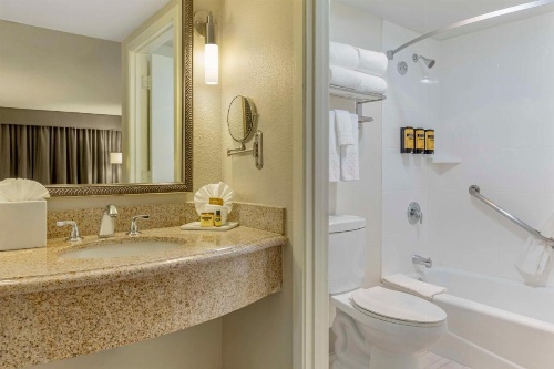Best Western Plus Executive Inn image 7